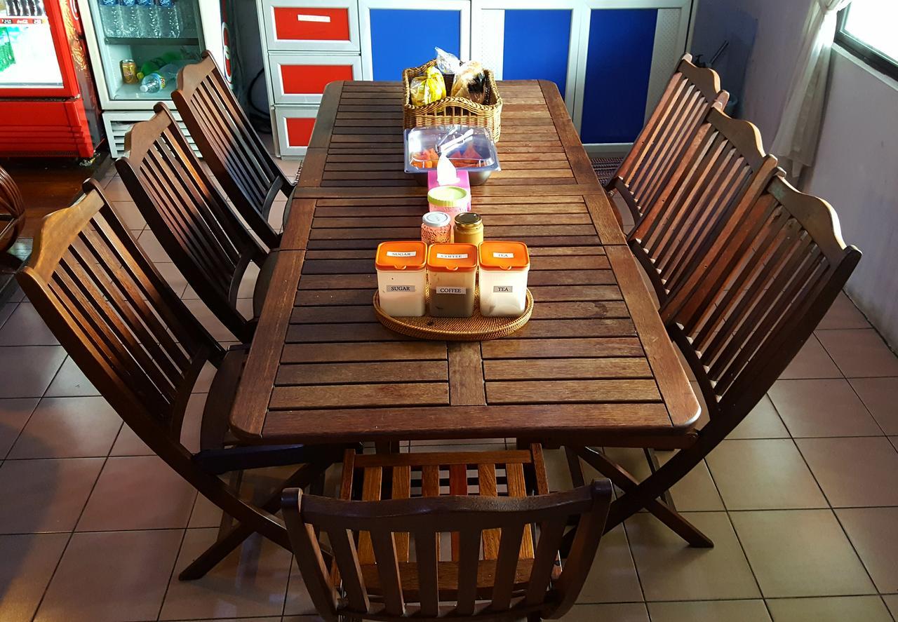The Jesselton Cabin Sdn Bhd Kota Kinabalu Exteriér fotografie